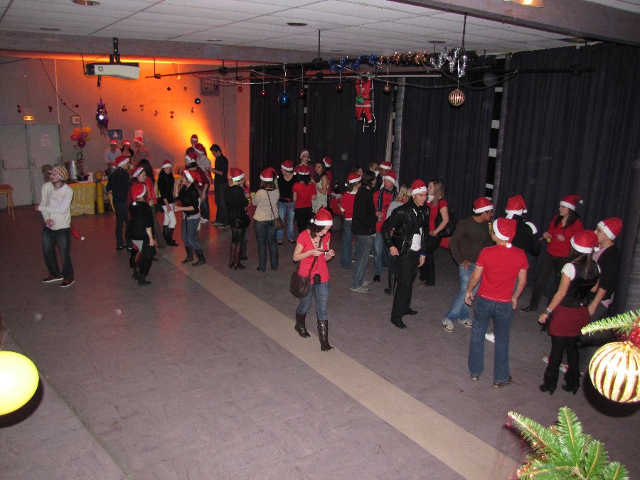 X-mas Party Erasmus - Soirée de Noël ERASMUS - After à La Mez - Photo n6